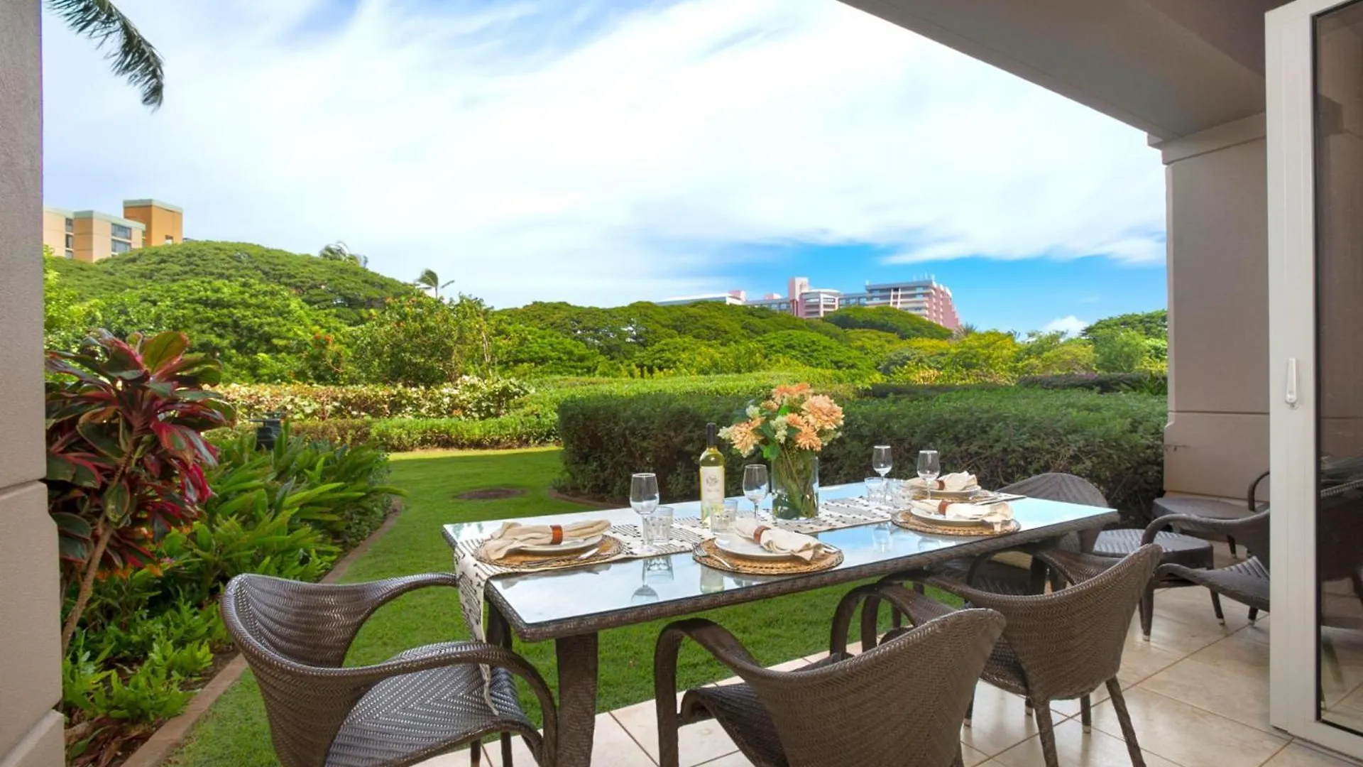 Kbm Resorts Free Car Honua Kai Konea Hkk-140 Ground Floor Easy Pool Access Kaanapali Apartment